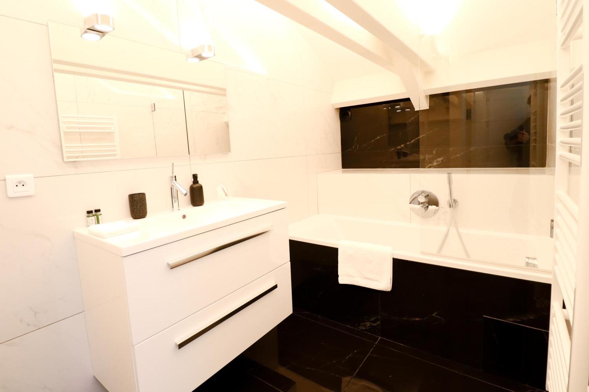 Residence Buttura Cannes Bilik gambar